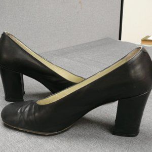 Charles David Black Leather Pumps Round Toe 8M